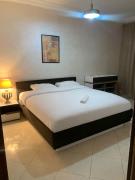 Luxury Corniche Apartment - Near Beach & Amenities