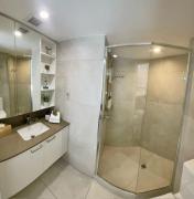 Coastal Luxe On Hastings St - 2 Bedroom