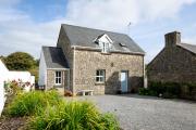 Two Hoots - Peaceful Cottage Rural views