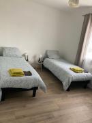 Maison Chaleureuse à 10 min du Futuroscope