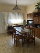 Casa en Mar Del Plata a dos cuadras del mar con cochera privada Casa en Mar Del Plata a dos cuadras del mar con cochera privada