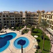 Luxury Chalet in Alsaraya, Overlookingof Sahl Hasheesh with Stunning Pool & Red Sea Views