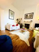 NEW! Stylish Central 3-Bed with Garden NEW! Stylish Central 3-Bed with Garden
