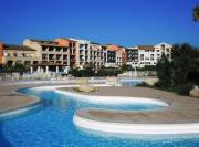 Proche St Tropez refait à neuf bord de plage et piscine