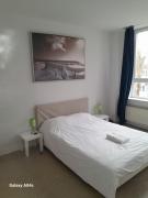 The Boulevard Apartment sleeps 4