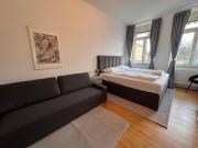 Modernes Hochparterre Apartment im Waldstraßenviertel