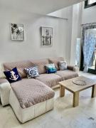 SeaHomes Vacations - Sabanell Dreamplace apt with PKG