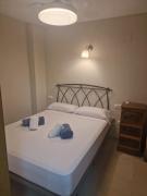 En el Paseo Maritimo, a escasos metros del mar