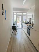 Estoril 2 bd by the Beach