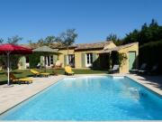 nice family vacation house with heated swimming pool, in mouries, alpilles areas 10 persons