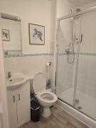 Top Watford West Station