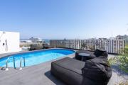 The Penthouse - 3BR Seaview with Private Pool in Larnaca