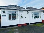 2 Bedroom Home Sleeps 4 Ideal for Long Stays and Business Trips