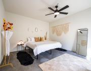 Casa Lumos - Minimalist Comfort Suites in Centro Historico