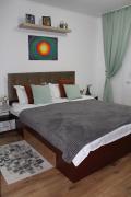 Apartament Husi