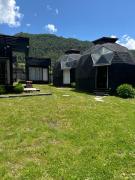 Cabañas y Domos Liquiñe