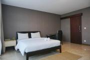 Luxurious 1BR at LAvenue Apartment near Sampoerna Universitas By Travelio