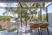 Sebastapol, 4,66 Thurlow Avenue - Unit with wonderful views across the bay