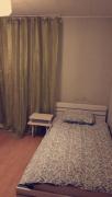 Chambre simple dans une maison
