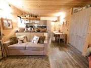 Aprica Luxury Lodge - BILO - WIFI - Box - Piscina - Magnolta