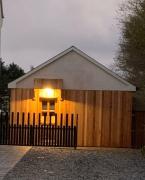 Cosy Studio Cabinin nature with stove