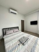 Top Ban Khlong Su