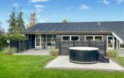 Gorgeous Home In Væggerløse With Sauna
