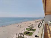 Apartamento frente a la playa