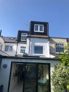 Teddington terraced cottage 3 floors, 3 bedrooms