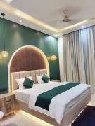 Cozy City Retreat, Luxurious 1BHK Omaxe Lucknow