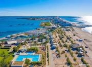 Mobile-home les pieds dans leau