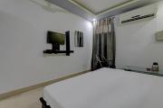 Super Hotel O Sri Krishna Palace