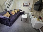 Homely 3 bedroom house in Farnworth, Bolton