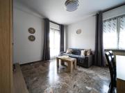 Spazioso trilocale vicino alla stazione a pochi passi dal lago