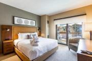 Grand Summit Hotel, Ski In Out, Pool, Hot Tub, Gym, Perfect Location!