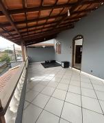 Bela casa 3 quartos perto do Buritis