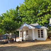 Warmlite Resort
