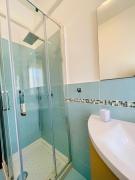 Top Chiavari