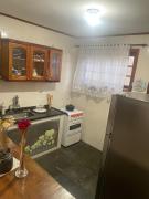 Casa completa em condomínio