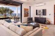 Boutique Ocean Escape with Relaxing Amenities