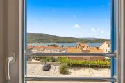 Top Cres