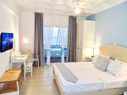 Seafront Studios and Apartments