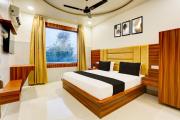 Hotel O Dev paradise