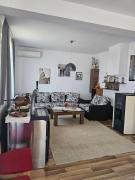 Бадевски рай-къща Надежда