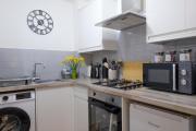 Vibrant 2 Bed Apartment, FREE Parking, Bawtry Rd Doncaster - Hosted by Stay Host Save