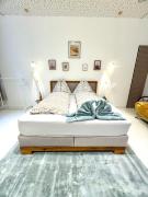 Central Opera Apartment 140 m2