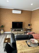 Lbarza Modern 1BR Apartment close to CBD