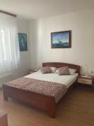 Apartment in Jelsa with terrace, air conditioning, Wi-Fi 4440-3 Apartment in Jelsa with terrace, air conditioning, Wi-Fi 4440-3