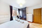 Modern 2Bed - 5min to Highbury & Islington Station