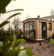 Luxe Tiny House incl Jacuzzi en Strandhuisje in zomerseizoen